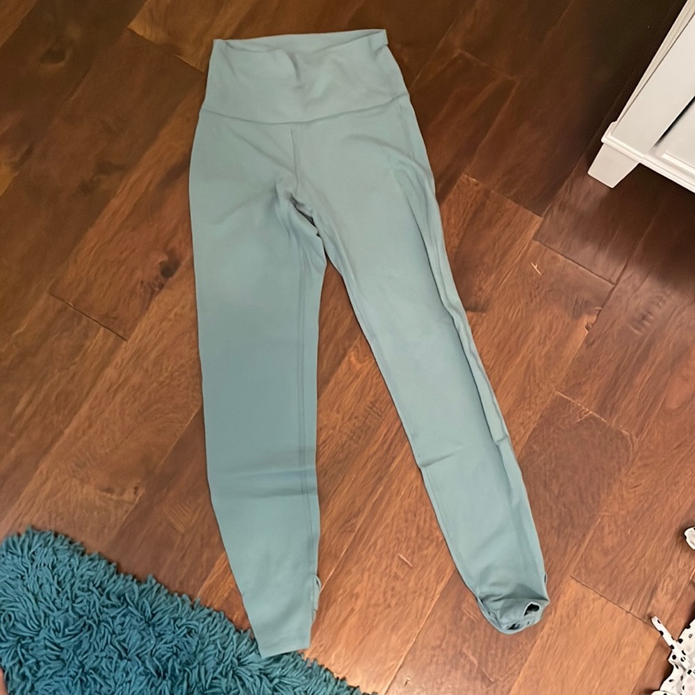 Old Navy green leggings. Like new condition